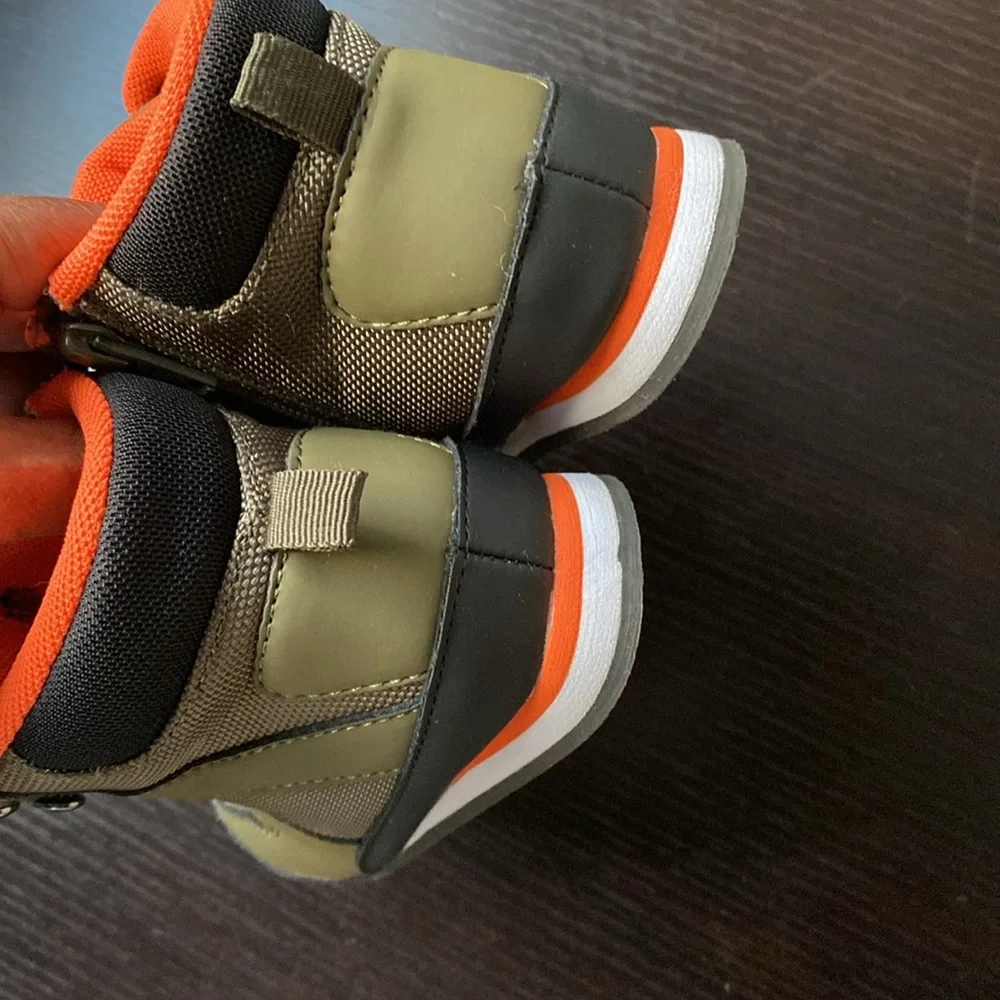 Gap Kids Boys Size 9T Olive Green Orange High Top Sneaker Boots NWOT